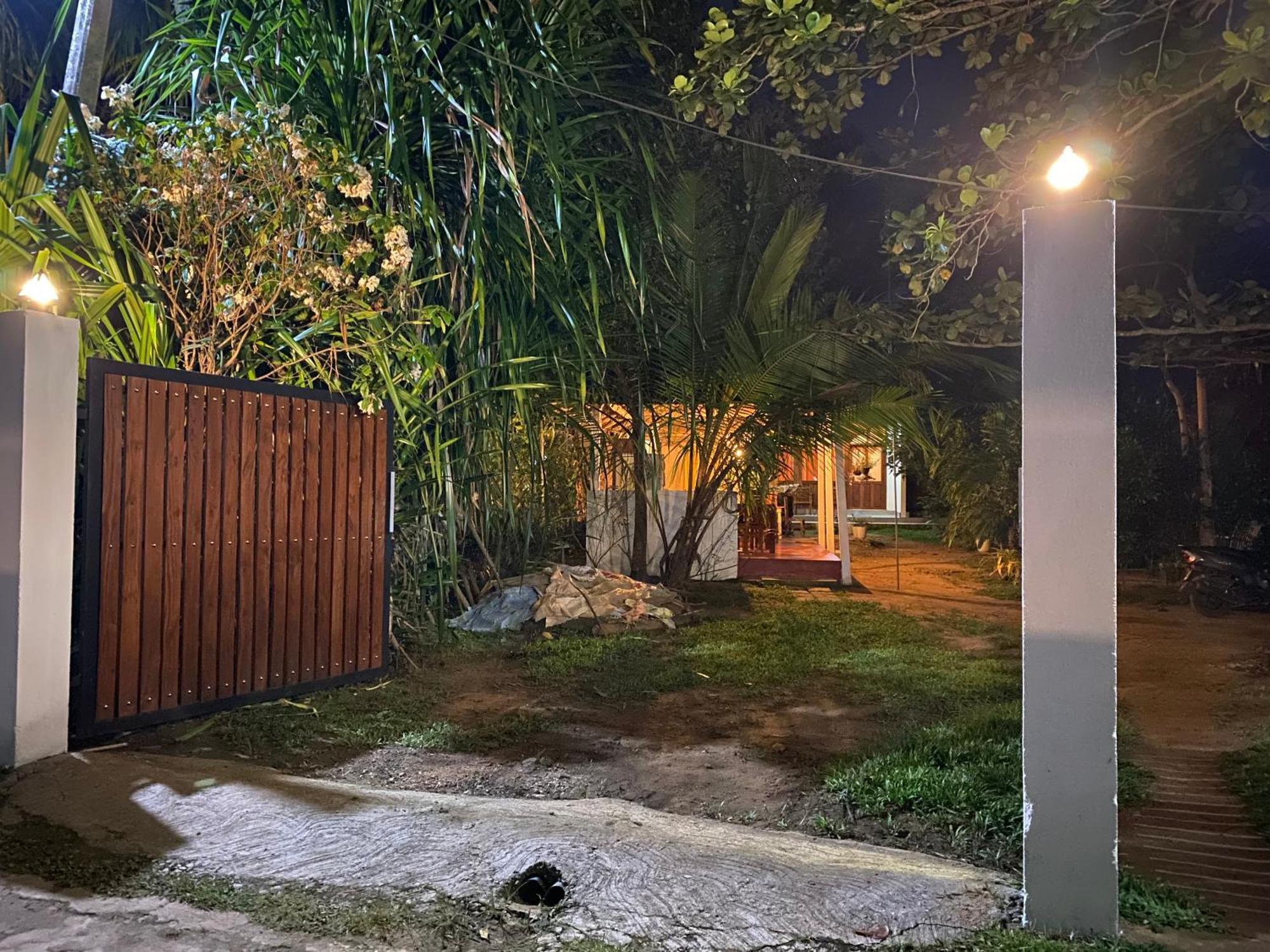 Talalla Ocean Beach Bungalow Matara Exteriér fotografie